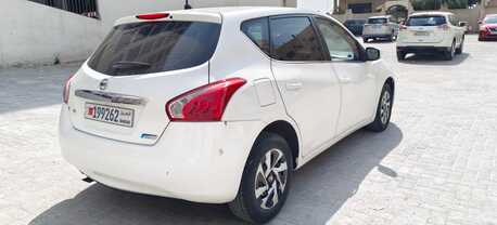 Manama, Vehicles, Cars & Trucks , BHD 1575,  Nissan Tiida Hatchback,  2014,  Automatic,  135000 KM,  Excellent Condition - Lady User, Urgent Sale !!