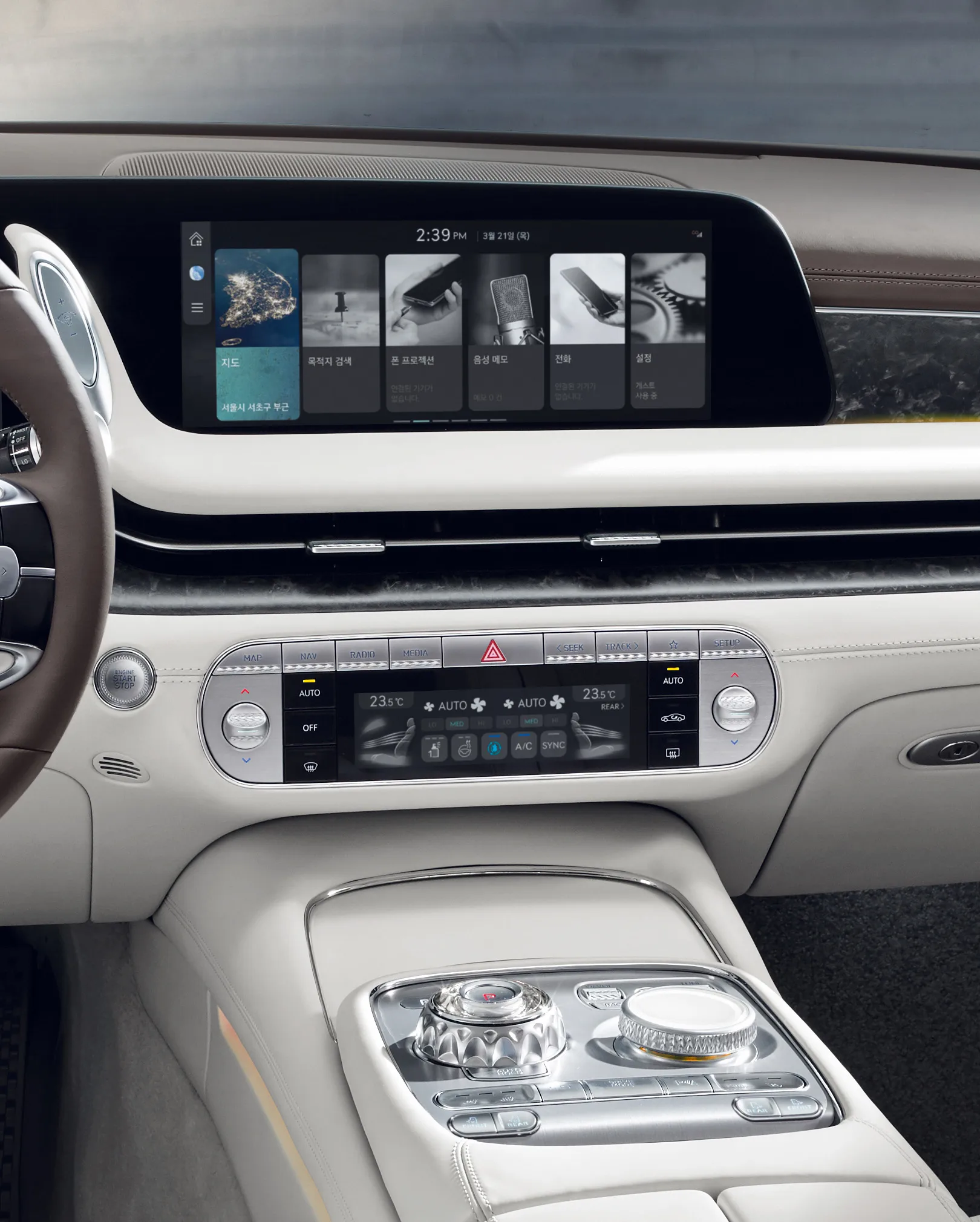 Abha, Vehicle Lease Transfer, SAR 20000,  Genesis G90 Long Wheel Base - 2024 - Bumper To Bumper Genuine