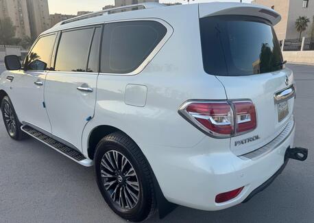 Riyadh, Vehicles, Cars & Trucks , SAR 56000,  Nissan Patrol (Platinum V8),  2013,  Automatic,  262000 KM,  Nissan Patrol  (Platinum V8)