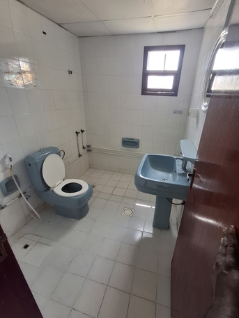 Hoora, Apartments/Houses, BHD 180/month,  2 BR,  2bhk 2bath Big Hall Closed Kitchen 180bd With Out Ewa Ac