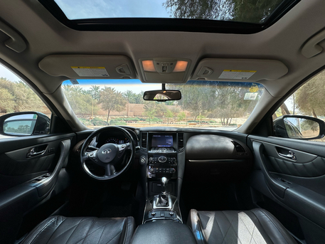 Riyadh, Vehicles, Cars & Trucks , SAR 58000,  Infiniti QX70,  2019,  Automatic,  143000 KM,    Clean Car