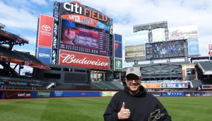 New York, Business, Deejay Khalil