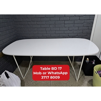 Manama, Furniture, BHD 17,  🌍🌐Table In Good Condition For Sale With Delivery