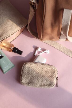 New Delhi, Clothing & Accessories, INR 1000,  Shop Online Small Money Pouch