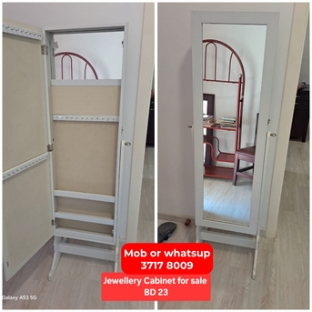 Manama, Furniture, BHD 23,  🌍🌐Jewellery Cabinet In Good Condition For Spg0ale With Delivery