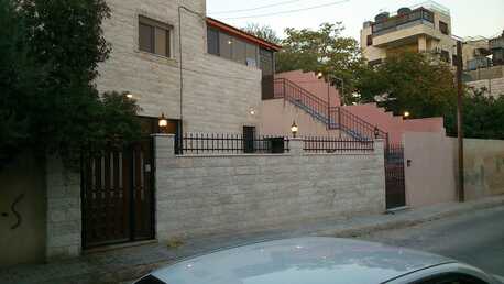 Amman, Apartments/Houses, JOD 375/month,  3 BR,  120 Sq. Meter,  1st Circle Jabal Amman Rainbow Street Area