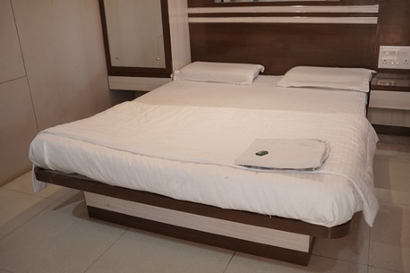 Pune, Business, Zen Spring Resort