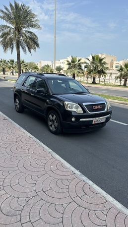 Hidd, Vehicles, Cars & Trucks , BHD 1500,  Gmc Acadia,  2011,  Automatic,  220 KM,    Model 0 Accident
