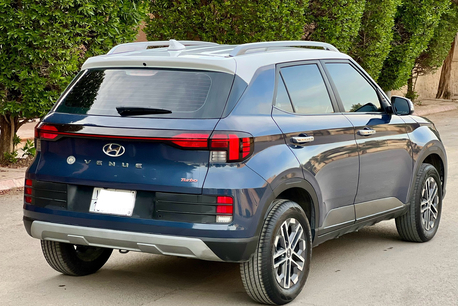 Riyadh, Vehicles, Cars & Trucks , SAR 46000,  Hyundai Venue,  2023,  Automatic,  56477 KM,     1.0L Full Option, Without Accident
