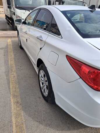 Manfuha Al-Jadidah, Vehicles, Cars & Trucks , SAR 18000,  Hyundai Sonata,  2013,  Manual,  400000 KM,     Model And Very Good Condition And Valid Isthimara And Fahas