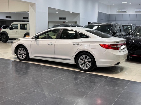 Manama, Vehicles, Cars & Trucks , BHD 1950,  Hyundai Azera,  2013,  Automatic,  228350 KM,    (White)