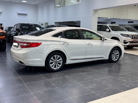 Manama, Vehicles, Cars & Trucks , BHD 1950,  Hyundai Azera,  2013,  Automatic,  228350 KM,    (White)