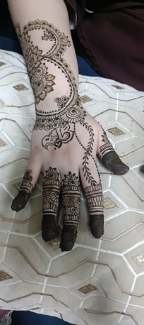 Al Adama, Beautician, Henna Mehndi Artist