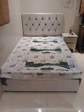 Jeddah, Furniture, SAR 250,  سریر نفرونص جدید مع المرتبہ و بدون المرتب