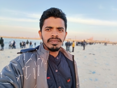 Al Zuhour, Job Seekers, Driving