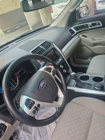 Naseem, Vehicles, Cars & Trucks , SAR 36499,  Ford Explorer,  2014,  Automatic,  264000 KM,    XLT Dobule Sun Roof