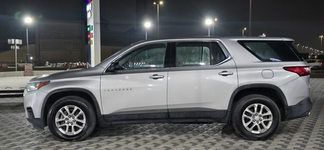 Khobar, Vehicles, Cars & Trucks , SAR 67000,  Chevrolet Traverse,  2019,  Automatic,  167000 KM,  Agency Maintained Traverse , Silver, Fully  &ndash; SUV, Km 165,000 Only, Camera