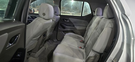 Khobar, Vehicles, Cars & Trucks , SAR 67000,  Chevrolet Traverse,  2019,  Automatic,  167000 KM,  Agency Maintained Traverse , Silver, Fully  &ndash; SUV, Km 165,000 Only, Camera