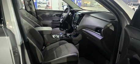 Khobar, Vehicles, Cars & Trucks , SAR 67000,  Chevrolet Traverse,  2019,  Automatic,  167000 KM,  Agency Maintained Traverse , Silver, Fully  &ndash; SUV, Km 165,000 Only, Camera