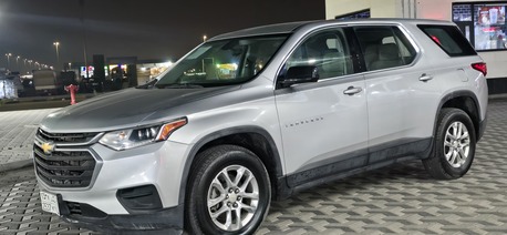Khobar, Vehicles, Cars & Trucks , SAR 67000,  Chevrolet Traverse,  2019,  Automatic,  167000 KM,  Agency Maintained Traverse , Silver, Fully  &ndash; SUV, Km 165,000 Only, Camera