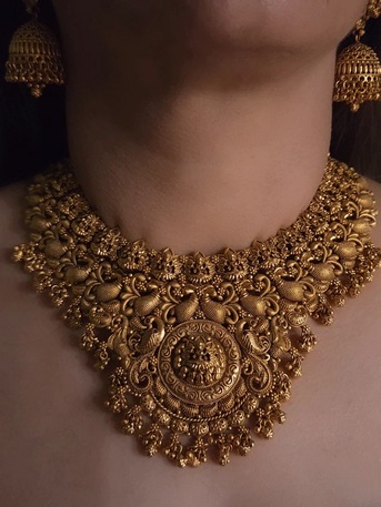 New Delhi, Jewelry, INR 999,  Stylish Traditional And Bridal Neck Pieces Online: Shopping For Artificial Necklaces