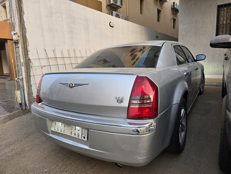 Jeddah, Vehicles, Cars & Trucks , SAR 17000,  Chrysler 300,  2007,  Automatic,  400000 KM,  Chrysler Hemi Price Negotiable