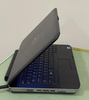 Manama, Electronics, BHD 47,  Dell Latitude Intel Core I5 2.5Ghz Laptop 8GB RAM 250GB Hard Drive 14"HD Display