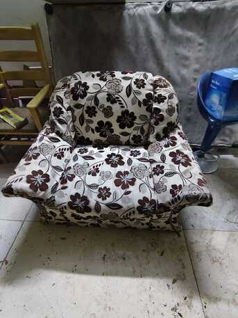 Al Malaz, Furniture, SAR 225,  2 Small Sofa And 1 Bed