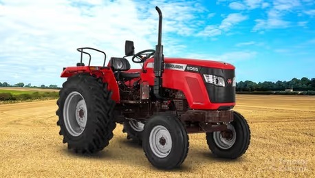 Lucknow, Vehicles, Cars & Trucks , INR 1068288,  Massey Ferguson 8055 Magnatrak,  2000,  Automatic,  21 KM,  Massey Ferguson 8055 Tractor Price In India