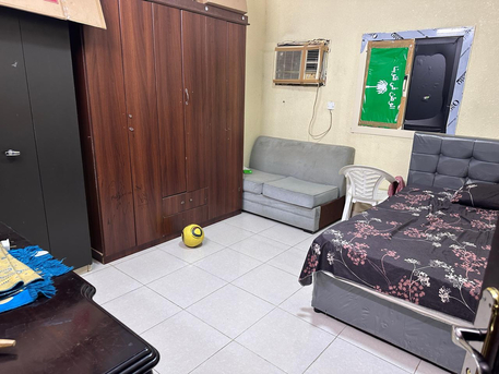Jeddah, Apartments/Houses, SAR 1834/year,  Furnished,  2 BR,  Leaving Family Flat With House Hold Items Al Mahjar Near Kabayan Supermarket Gulail