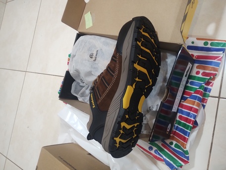 Jubail, Clothing & Accessories, SAR 250,  Safety Shoe Slic And Road Mate