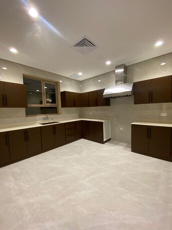 Kuwait City, Apartments/Houses, KWD 1000/month,  4 BR,  Second Floor Apartment For Rent In Al-Zahraa, 4 Master Bedrooms.