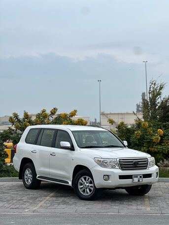 Riffa, Vehicles, Cars & Trucks , BHD 6500,  TOYOTA LAND CRUISER GXR V6 2008 WHITE,  2008,  Automatic,  300000 KM,