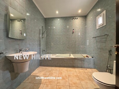 Mangaf, Villas, KWD 600,  Luxury 3-Bedroom Villa Floor For Rent In Mangaf