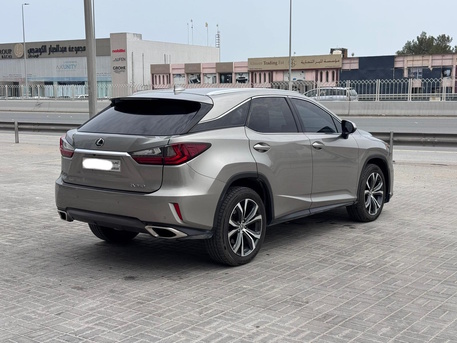 Manama, Vehicles, Cars & Trucks , BHD 9000,  Lexus RX-350,  2018,  Automatic,  117800 KM,   /  (Grey)