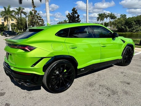 Brunei, Vehicles, Cars & Trucks , BND 150000,  Lamborghini Urus S AWD,  2024,  Automatic,  4700 KM,   Lamborghini Urus S Twin-turbo V8 Full Options