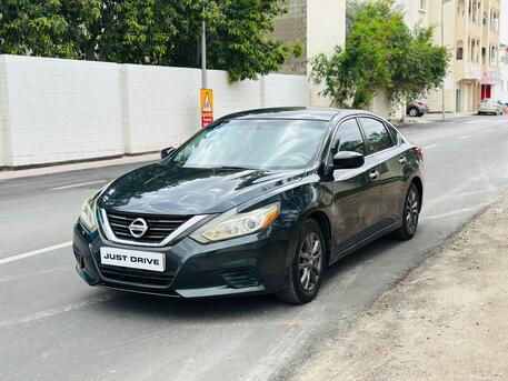 Salmaniya, Vehicles, Cars & Trucks , BHD 2450,  Nissan Altima,  2017,  Automatic,  180000 KM,    MODEL WELL MAINTAINED USED CAR CALL OR WHATSAPP ON 35400768 ,34355768 ,