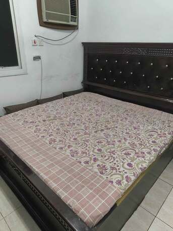 Jeddah, Household Items, SAR 50,  King Size Bed At SAR With Mattres For Free