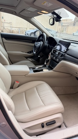 Riyadh, Vehicles, Cars & Trucks , SAR 105000,  Honda Accord,  2022,  Automatic,  33000 KM,  Full Option - Low Milage