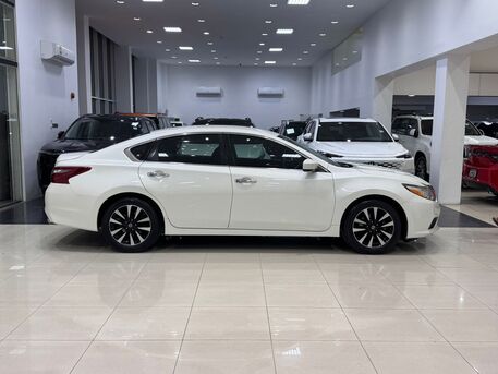 Manama, Vehicles, Cars & Trucks , BHD 2950,  Nissan Altima,  2018,  Automatic,  115150 KM,    (White)