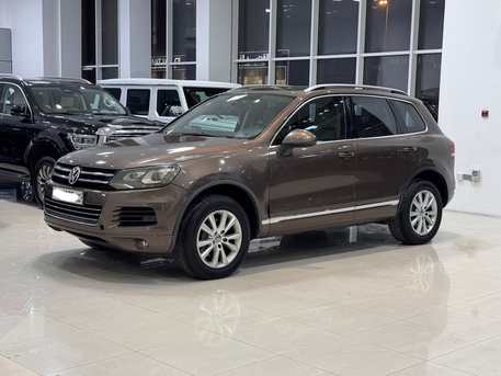 Manama, Vehicles, Cars & Trucks , BHD 2350,  Volkswagen Touareg,  2012,  Automatic,  199500 KM,    (Brown)