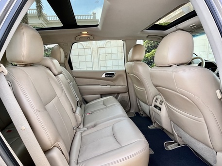 Riyadh, Vehicles, Cars & Trucks , SAR 37000,  Nissan Pathfinder,  2014,  Automatic,  247000 KM,  Pathfinder  SV