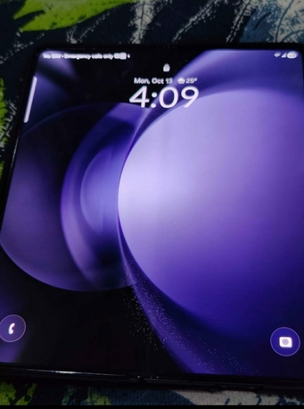 Dhahrat Laban, Mobile Phones, SAR 2200,  Samsung Galaxy Fold 5 Limited Edition 512GB