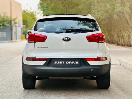 Salmaniya, Vehicles, Cars & Trucks , BHD 3250,  Kia Sportage,  2015,  Automatic,  105000 KM,    MODEL FULL OPTION WITH PANORAMIC SUNROOF CALL OR WHATSAPP ON 35400768
