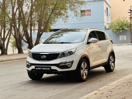 Salmaniya, Vehicles, Cars & Trucks , BHD 3250,  Kia Sportage,  2015,  Automatic,  105000 KM,    MODEL FULL OPTION WITH PANORAMIC SUNROOF CALL OR WHATSAPP ON 35400768