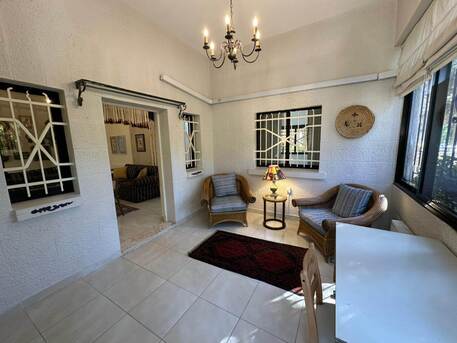 Amman, Apartments/Houses, JOD 18000/year,  3 BR,  00 Sq. Meter,  Jabal El Lweibd: Vintage Apartment For Rent!