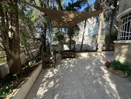 Amman, Apartments/Houses, JOD 18000/year,  3 BR,  00 Sq. Meter,  Jabal El Lweibd: Vintage Apartment For Rent!