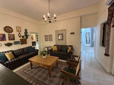 Amman, Apartments/Houses, JOD 18000/year,  3 BR,  00 Sq. Meter,  Jabal El Lweibd: Vintage Apartment For Rent!