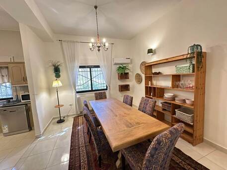 Amman, Apartments/Houses, JOD 18000/year,  3 BR,  00 Sq. Meter,  Jabal El Lweibd: Vintage Apartment For Rent!