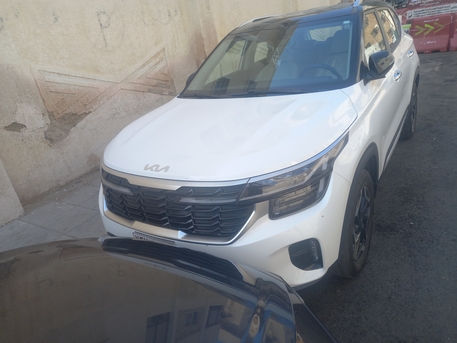 Umluj, General, Car On Rental Bases